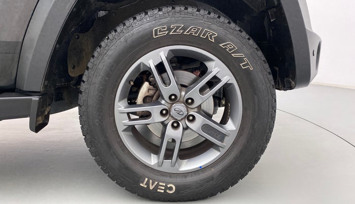 2022 Mahindra Thar LX D AT 4WD HT, Diesel, Automatic, 15,493 km, Right Front Wheel
