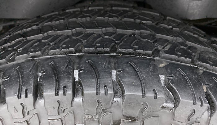 2022 Mahindra Thar LX D AT 4WD HT, Diesel, Automatic, 15,493 km, Right Rear Tyre Tread