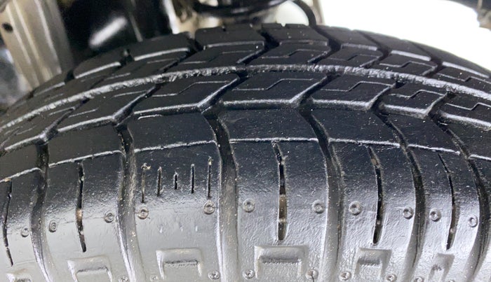 2018 Maruti Alto 800 LXI, Petrol, Manual, 8,385 km, Left Rear Tyre Tread