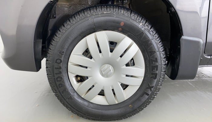 2018 Maruti Alto 800 LXI, Petrol, Manual, 8,385 km, Left Front Wheel