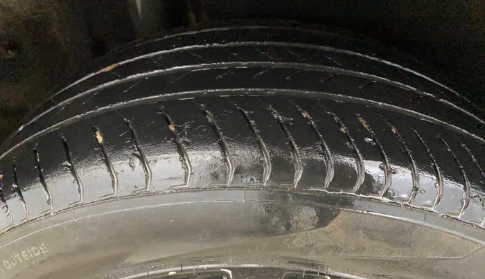 2018 Maruti Vitara Brezza ZDI PLUS AMT, Diesel, Automatic, 67,255 km, Right Rear Tyre Tread