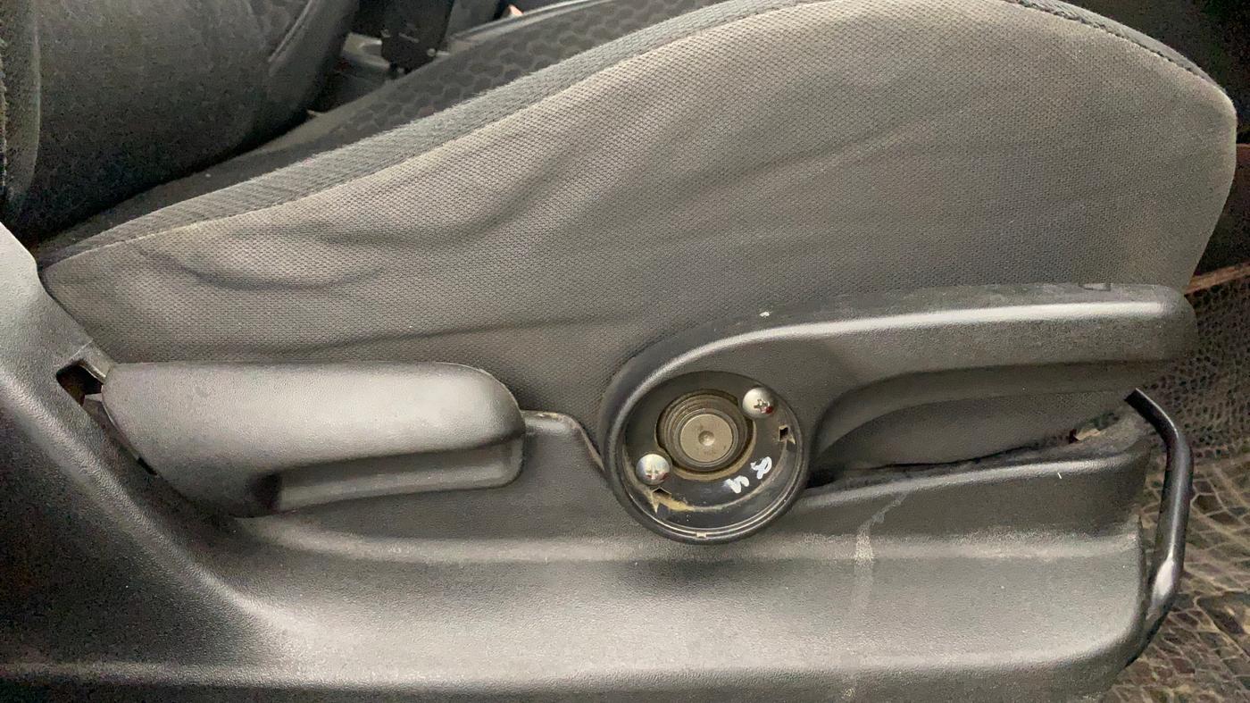 2018 Maruti Vitara Brezza ZDI PLUS AMT, Diesel, Automatic, 67,255 km, Driver Side Adjustment Panel
