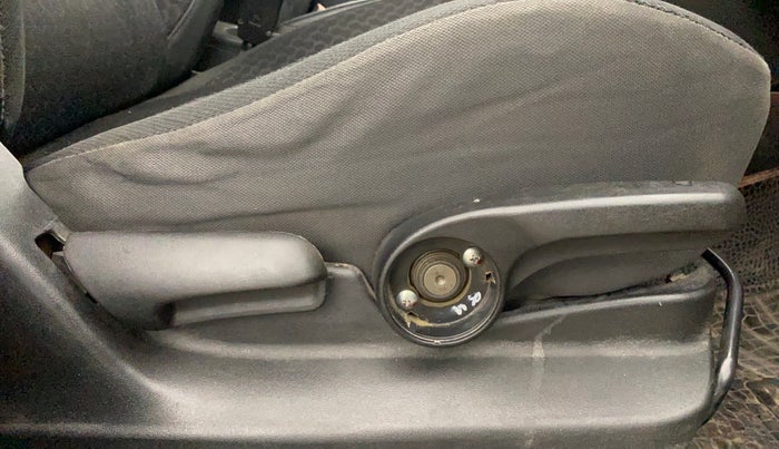 2018 Maruti Vitara Brezza ZDI PLUS AMT, Diesel, Automatic, 67,255 km, Driver Side Adjustment Panel