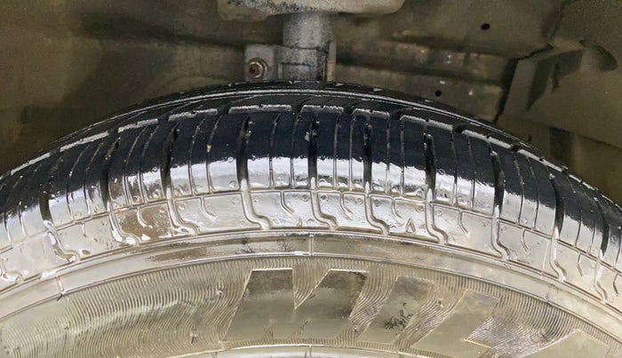 2012 Maruti Swift Dzire VXI, Petrol, Manual, 20,767 km, Right Front Tyre Tread