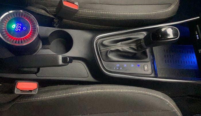 2022 Hyundai NEW I20 ASTA (O) 1.2 AT, Petrol, Automatic, 33,680 km, Gear Lever