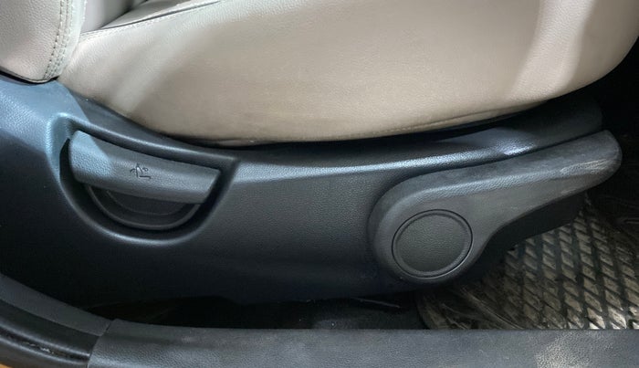 2015 Hyundai Grand i10 ASTA 1.2 KAPPA VTVT, Petrol, Manual, 60,204 km, Driver Side Adjustment Panel