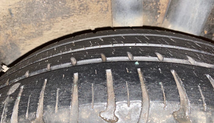 2015 Hyundai Grand i10 ASTA 1.2 KAPPA VTVT, Petrol, Manual, 60,204 km, Left Rear Tyre Tread