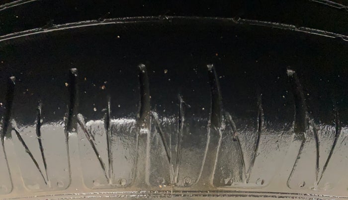 2021 KIA SONET HTX 1.5, Diesel, Manual, 54,901 km, Right Rear Tyre Tread