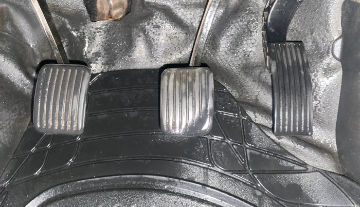 2014 Hyundai Grand i10 ASTA 1.1 CRDI, Diesel, Manual, 1,11,939 km, Pedals