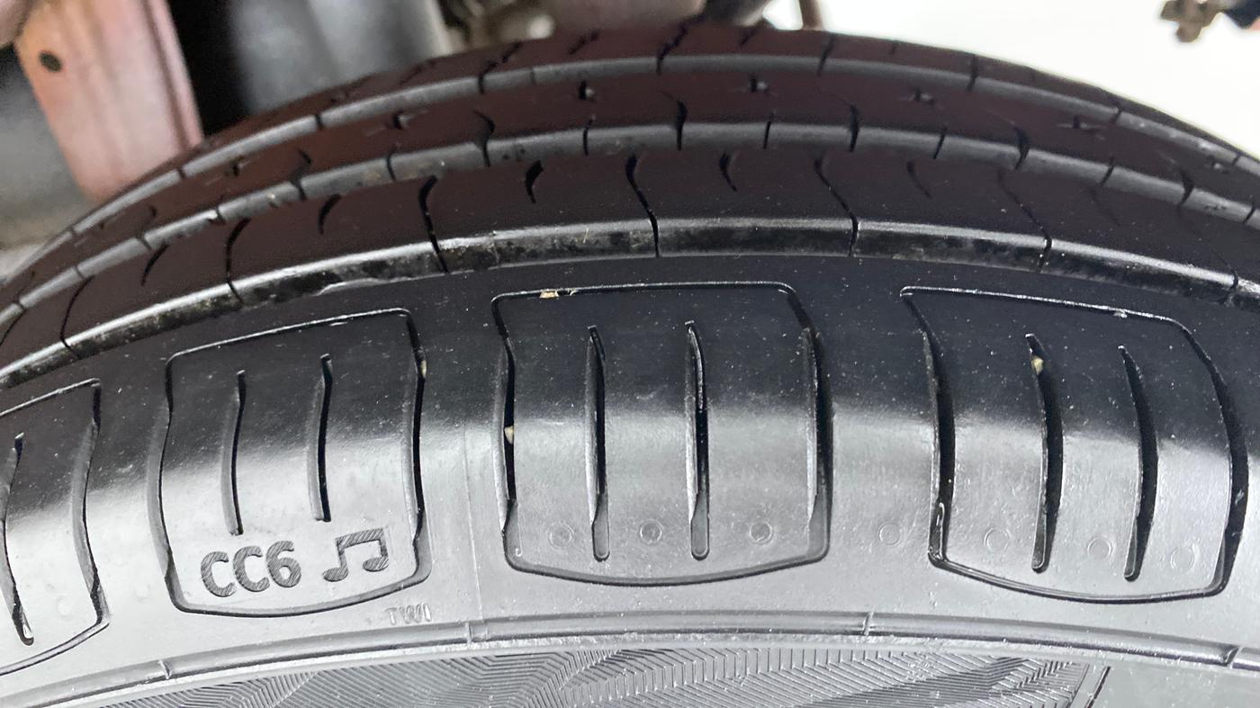 2013 Maruti Zen Estilo VXI, Petrol, Manual, 55,309 km, Left Rear Tyre Tread