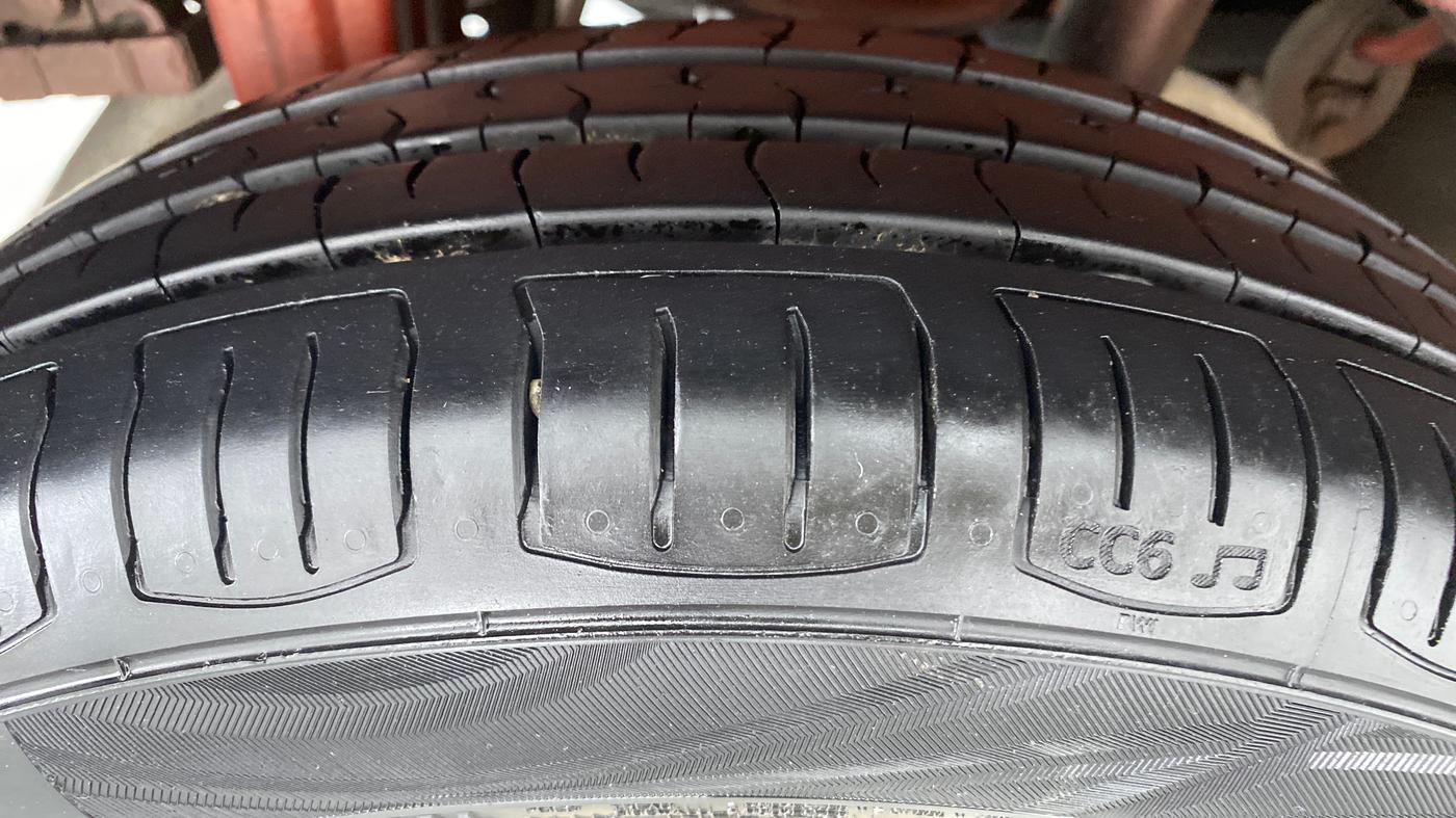 2013 Maruti Zen Estilo VXI, Petrol, Manual, 55,309 km, Right Rear Tyre Tread