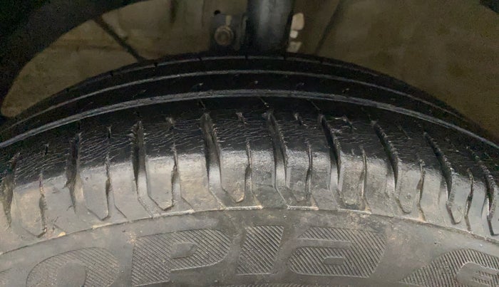 2020 Maruti Ertiga VXI SHVS, Petrol, Manual, 59,847 km, Left Front Tyre Tread