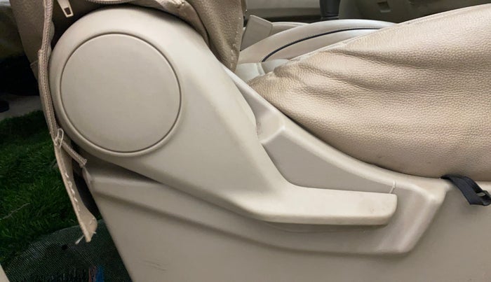 2020 Maruti Ertiga VXI SHVS, Petrol, Manual, 59,847 km, Driver Side Adjustment Panel