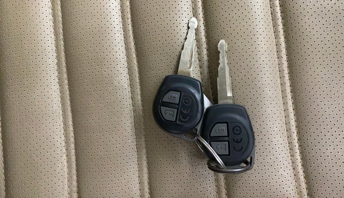 2020 Maruti Ertiga VXI SHVS, Petrol, Manual, 59,847 km, Key Close Up