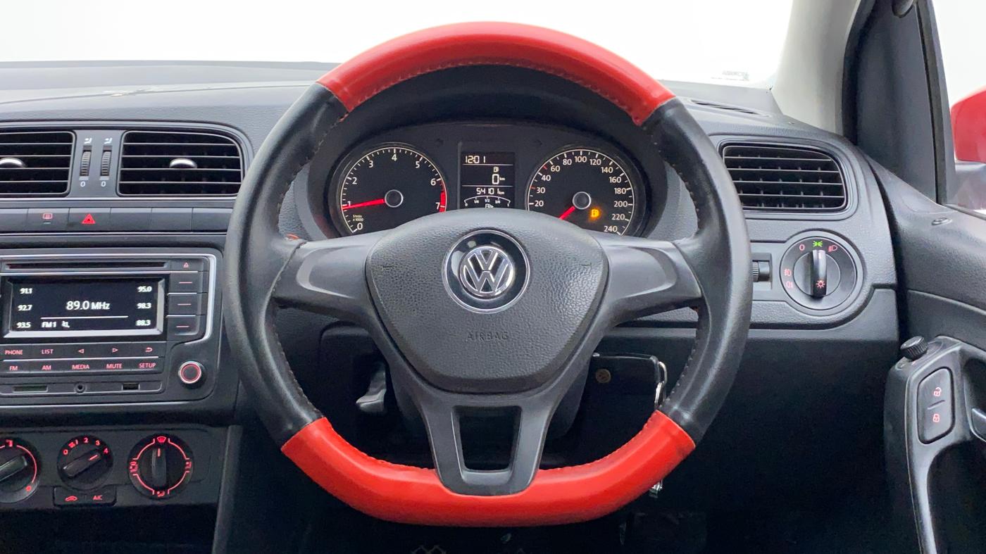 2017 Volkswagen Polo COMFORTLINE 1.2L, Petrol, Manual, 54,101 km, Steering Wheel Close Up