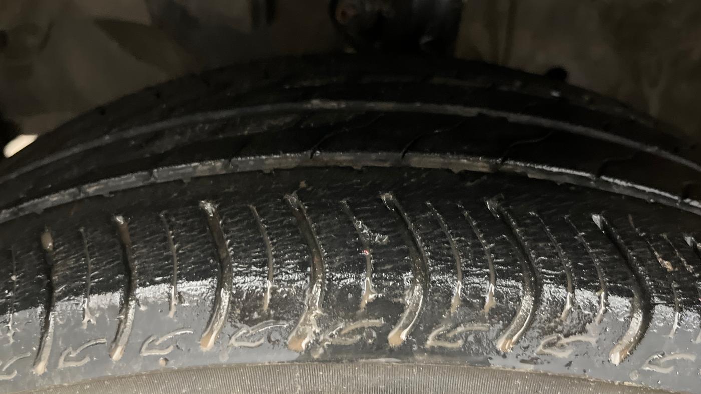 2019 Honda Amaze 1.2L I-VTEC V, Petrol, Manual, 38,078 km, Left Front Tyre Tread