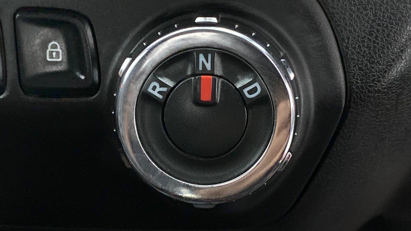 2017 Renault Kwid CLIMBER 1.0 AMT, Petrol, Automatic, 53,468 km, Gear Lever