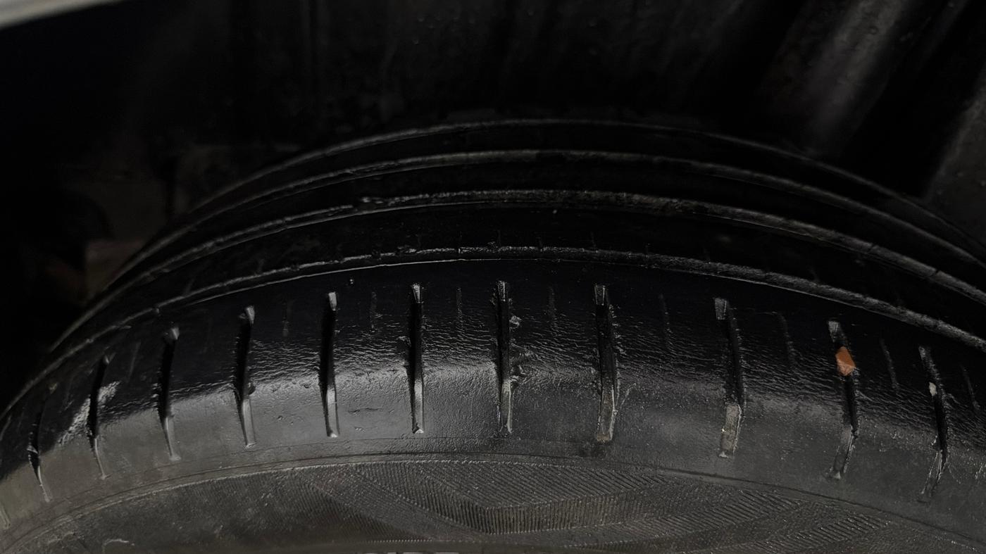 2023 Toyota Glanza G, Petrol, Manual, 28,342 km, Left Rear Tyre Tread