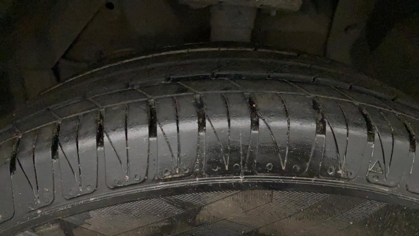 2021 Toyota URBAN CRUISER HIGH GRADE MT, Petrol, Manual, 1,45,828 km, Left Front Tyre Tread