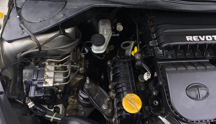 2017 Tata Tiago XZA PETROL, Petrol, Automatic, 77,082 km, Engine View - Right