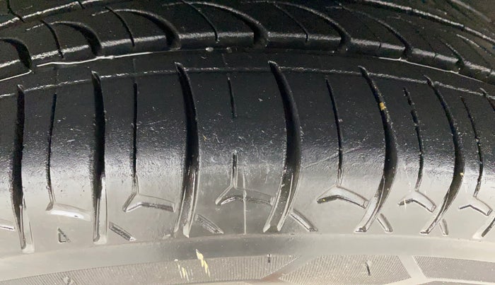 2017 Tata Tiago XZA PETROL, Petrol, Automatic, 77,082 km, Left Front Tyre Tread