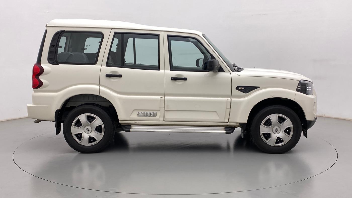 2019 Mahindra Scorpio S5, Diesel, Manual, 53,699 km, Right Side View