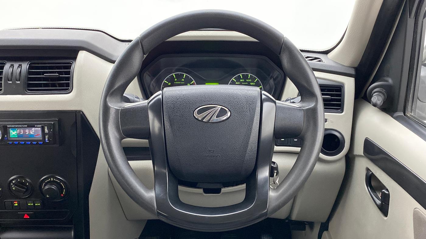 2019 Mahindra Scorpio S5, Diesel, Manual, 53,699 km, Steering Wheel Close Up