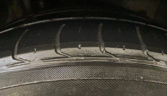 2019 Honda City 1.5L I-VTEC VX, CNG, Manual, 64,055 km, Right Rear Tyre Tread