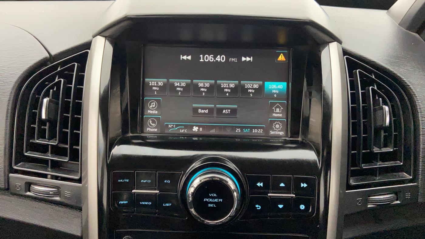 2018 Mahindra XUV500 W9, Diesel, Manual, 47,970 km, Infotainment System