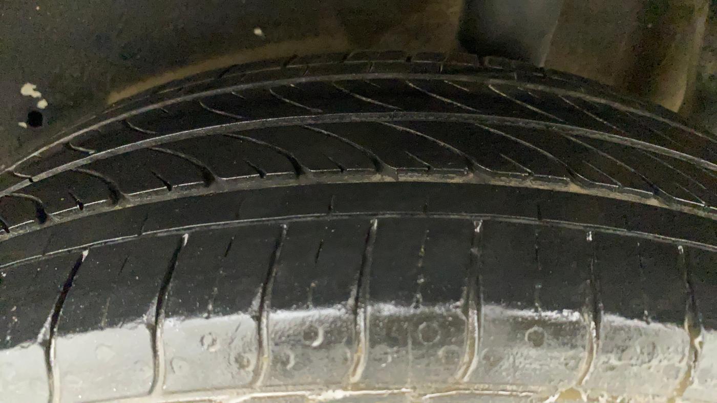 2015 Maruti Celerio VXI AMT, Petrol, Automatic, 91,740 km, Left Rear Tyre Tread