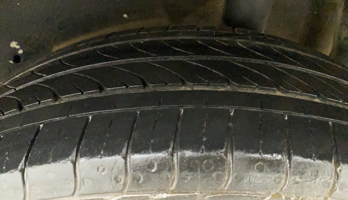 2015 Maruti Celerio VXI AMT, Petrol, Automatic, 91,740 km, Left Rear Tyre Tread