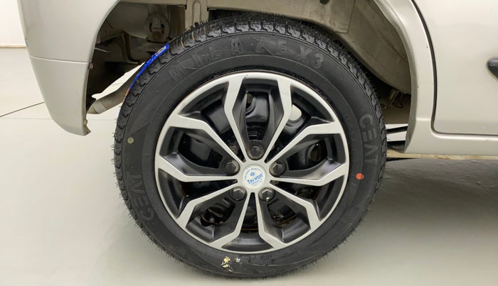 2012 Maruti Alto K10 VXI, Petrol, Manual, 44,082 km, Right Rear Wheel