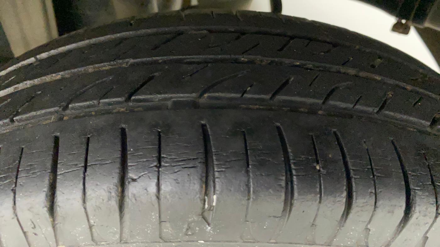 2012 Maruti Alto K10 VXI, Petrol, Manual, 44,082 km, Left Rear Tyre Tread