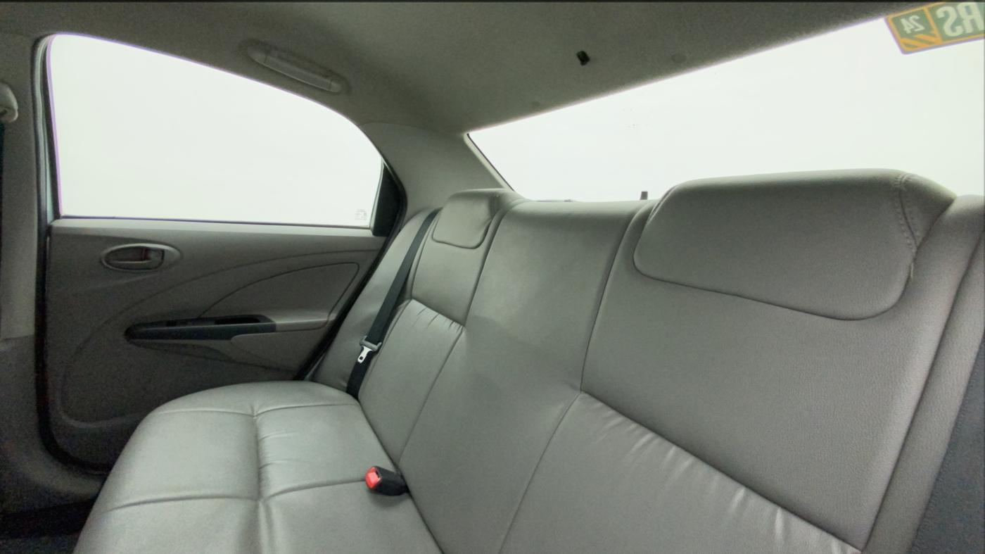 2011 Toyota Etios G, Petrol, Manual, 46,171 km, Right Side Rear Door Cabin