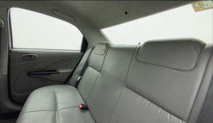 2011 Toyota Etios G, Petrol, Manual, 46,171 km, Right Side Rear Door Cabin