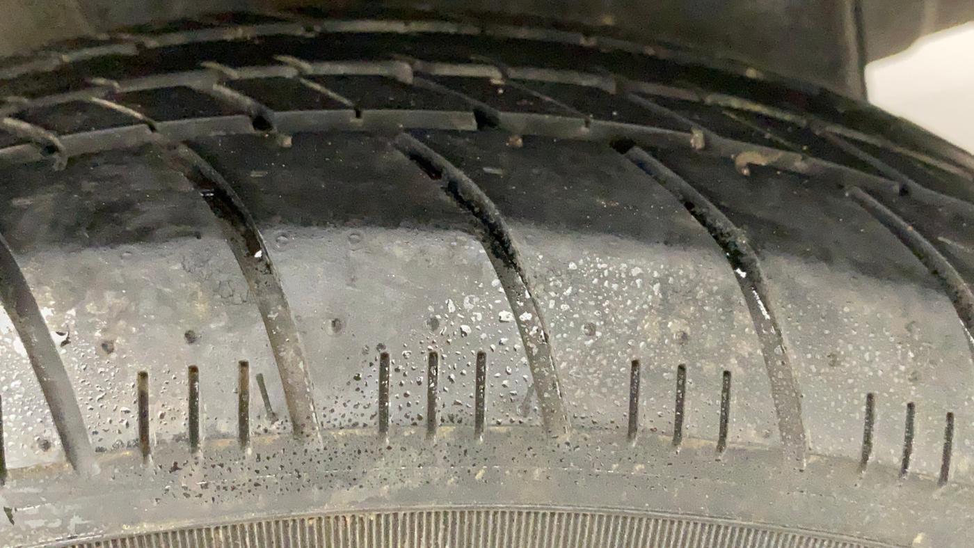 2011 Toyota Etios G, Petrol, Manual, 46,171 km, Left Rear Tyre Tread