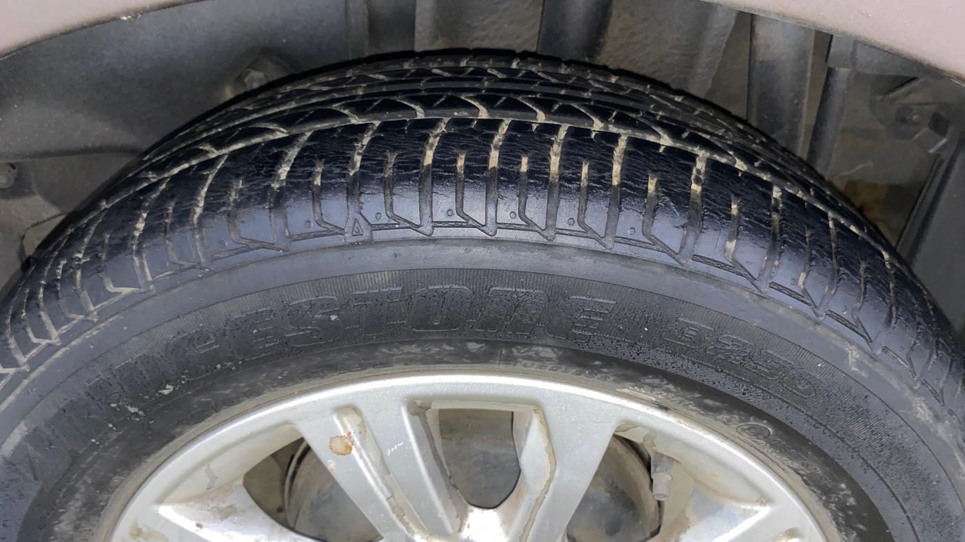 2017 Tata Tiago XZ PETROL, Petrol, Manual, 13,888 km, Left Rear Tyre Tread