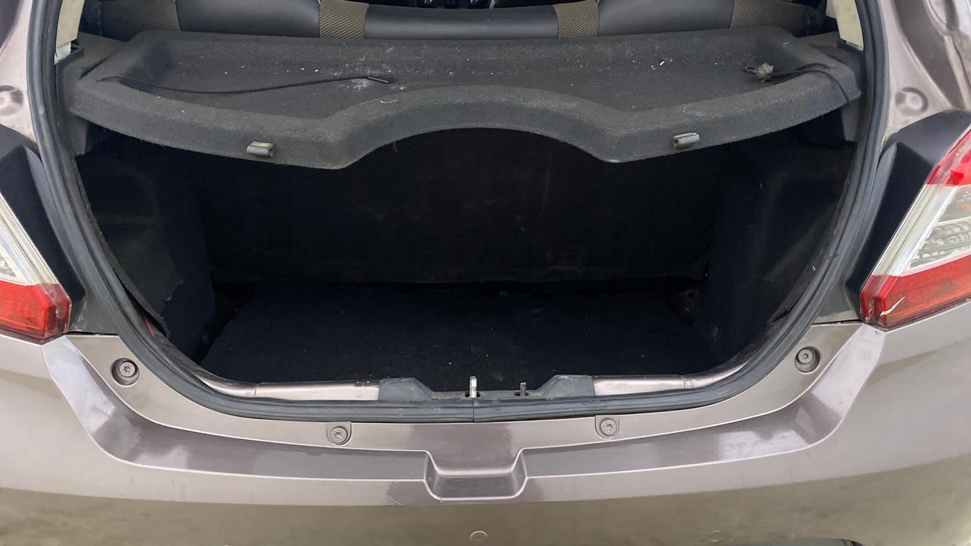 2017 Tata Tiago XZ PETROL, Petrol, Manual, 13,888 km, Boot Inside