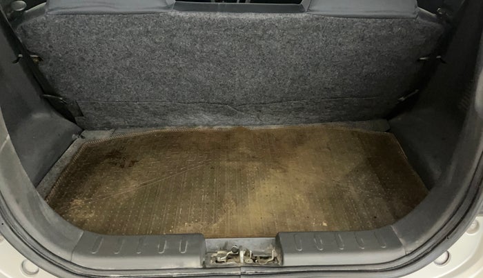 2016 Maruti Alto 800 LXI, Petrol, Manual, 65,591 km, Boot Inside