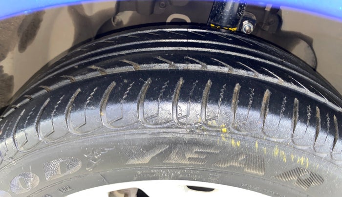 2016 Ford Ecosport TITANIUM 1.5L PETROL, Petrol, Manual, 73,420 km, Left Front Tyre Tread