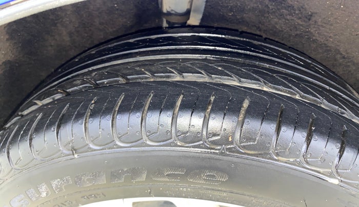 2016 Ford Ecosport TITANIUM 1.5L PETROL, Petrol, Manual, 73,420 km, Right Rear Tyre Tread