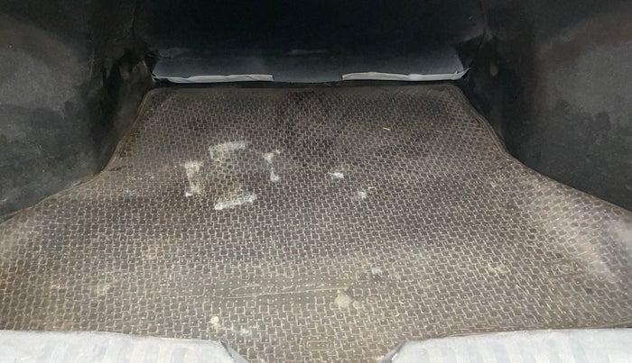 2015 Maruti Ciaz ZXI, Petrol, Manual, 92,340 km, Boot Inside