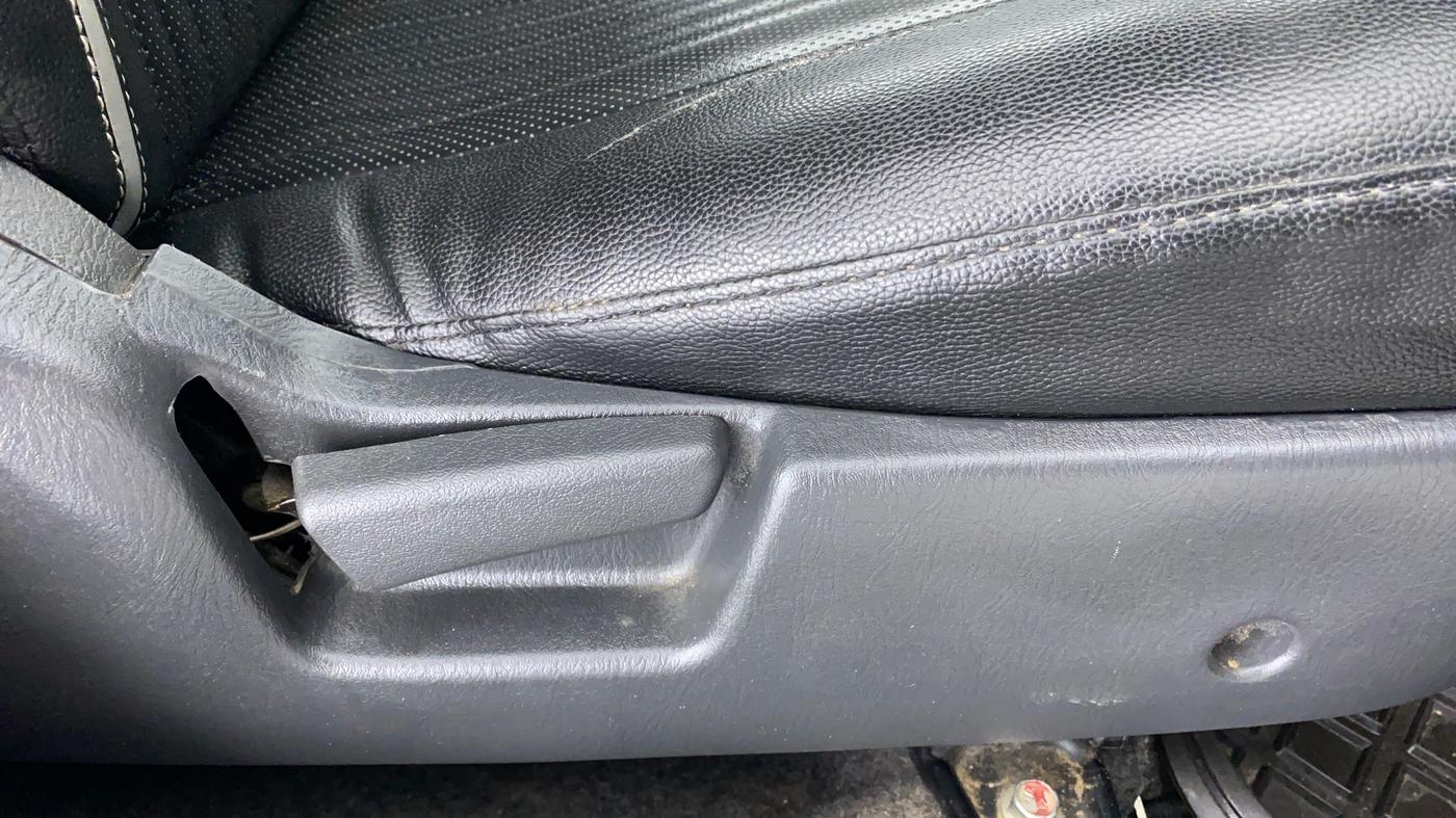 2017 Maruti Alto K10 VXI P, Petrol, Manual, 45,000 km, Driver Side Adjustment Panel