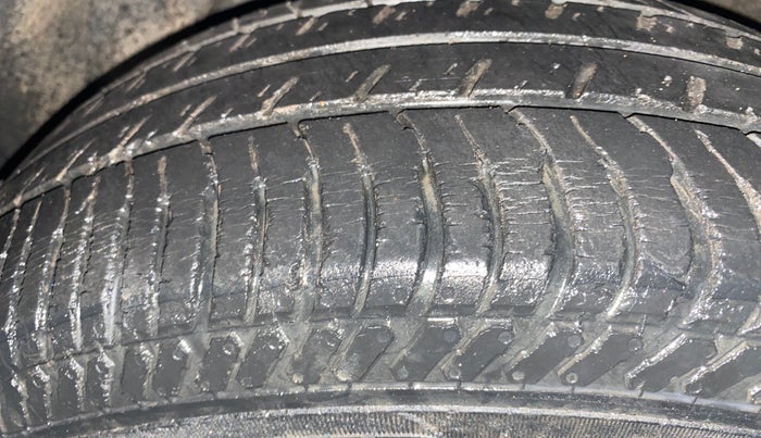 2014 Ford Ecosport TITANIUM 1.0L ECOBOOST, Petrol, Manual, 53,740 km, Left Front Tyre Tread