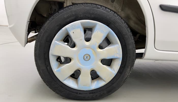 2011 Maruti Zen Estilo VXI, Petrol, Manual, 69,129 km, Right Rear Wheel