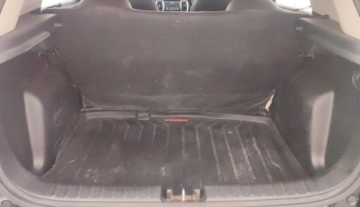 2021 KIA SONET HTK PLUS 1.0 IMT, Petrol, Manual, 53,095 km, Boot Inside