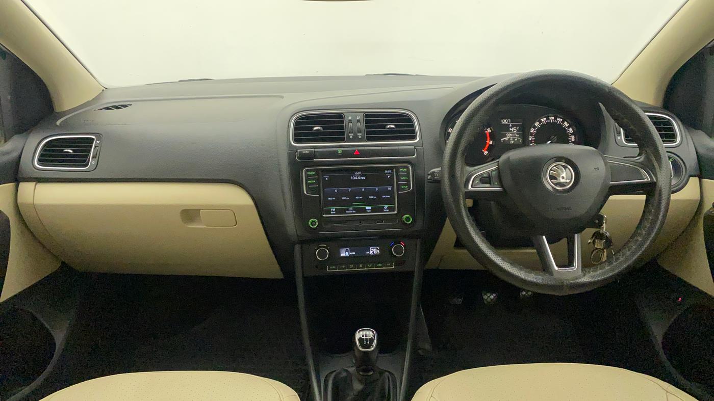 2018 Skoda Rapid STYLE 1.6 MPI, Petrol, Manual, 59,936 km, Dashboard