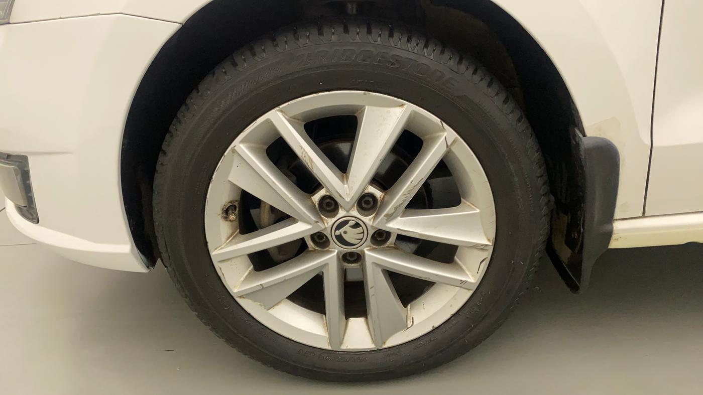 2018 Skoda Rapid STYLE 1.6 MPI, Petrol, Manual, 59,936 km, Left Front Wheel