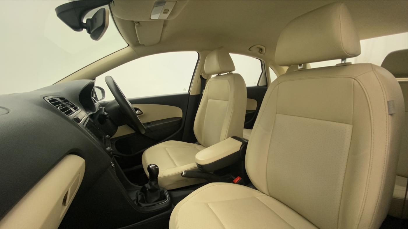 2018 Skoda Rapid STYLE 1.6 MPI, Petrol, Manual, 59,936 km, Right Side Front Door Cabin