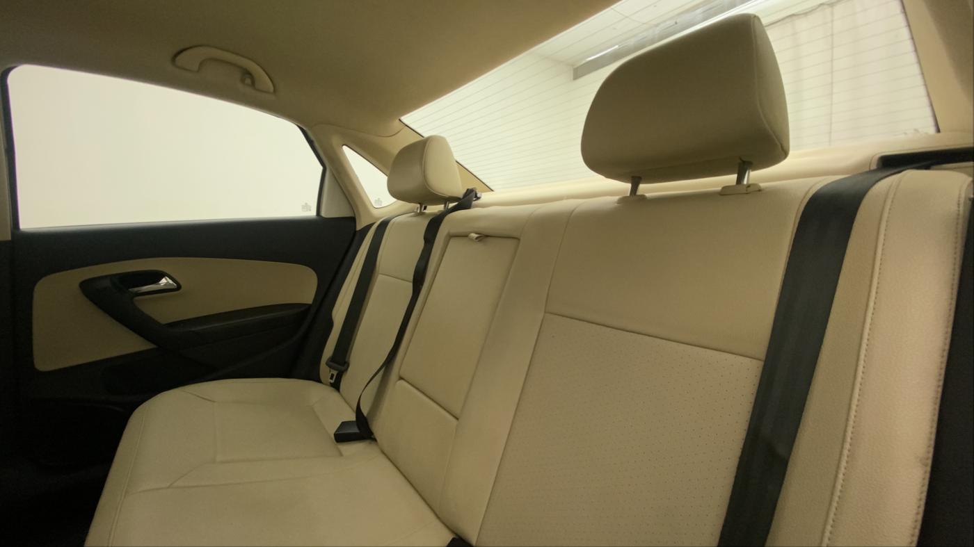 2018 Skoda Rapid STYLE 1.6 MPI, Petrol, Manual, 59,936 km, Right Side Rear Door Cabin
